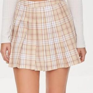Forever 21 Pleated Plain Mini Skirt